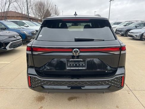 New 2026 Volkswagen Tiguan SE R-Line image 5