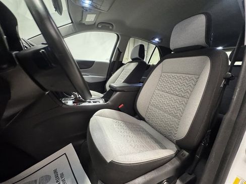 Used 2024 Chevrolet Equinox LT image 19
