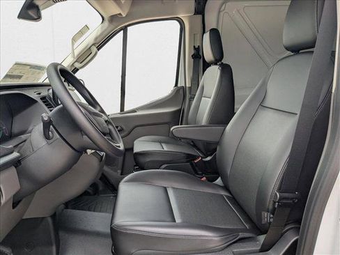 New 2025 Ford Transit 250 148 Medium Roof image 4