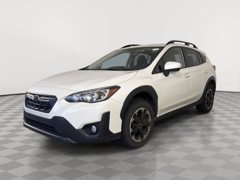 Certified 2023 Subaru Crosstrek 2.0i Premium AWD/4WD image 3