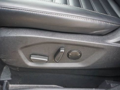 Used 2024 Ford Edge SEL AWD/4WD image 16