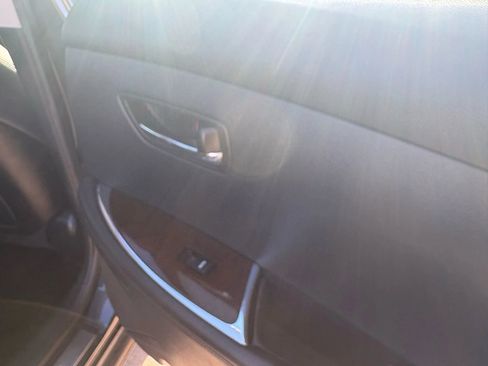 Used 2011 Lexus ES 350 image 32