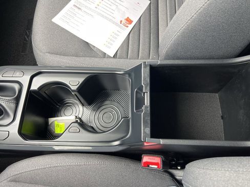 Used 2025 Kia K4 EX image 27