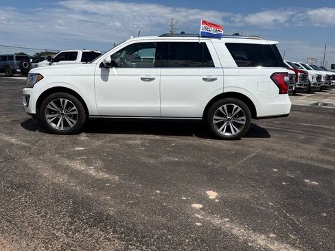 Used 2020 Ford Expedition Limited w/ Equipment Group 302A AWD/4WD image 7