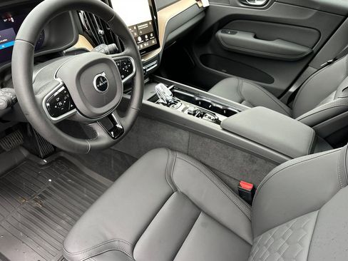 New 2026 Volvo XC60 T8 Plus w/ Protection Package Premier AWD/4WD image 9