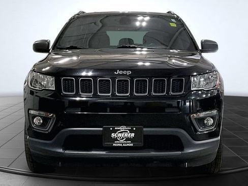 Used 2021 Jeep Compass Latitude AWD/4WD image 3
