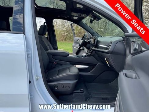 New 2026 Chevrolet Traverse High Country image 19