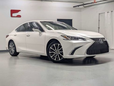Used 2020 Lexus ES 350 w/ Premium Package FWD image 2