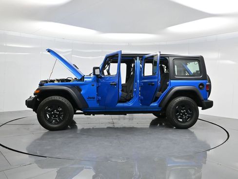 Used 2025 Jeep Wrangler Sport image 52