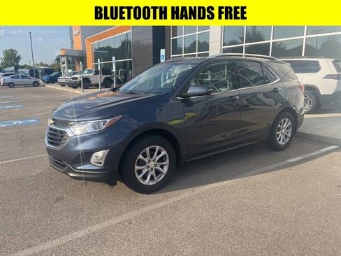 Used 2019 Chevrolet Equinox LT w/ Sun & Navigation Package AWD/4WD image 3