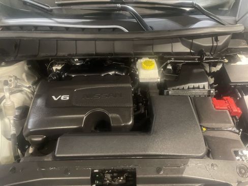 Used 2023 Nissan Pathfinder SL w/ Lighting Package (N92) image 43