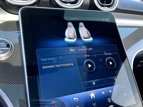 Used 2025 Mercedes-Benz CLE 300 4MATIC Coupe image 24