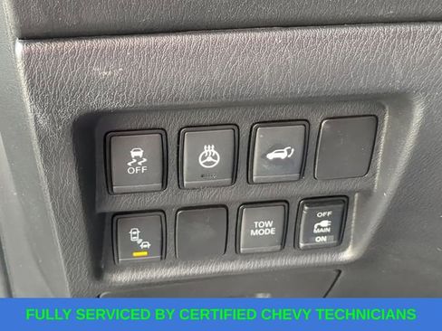 Used 2019 Nissan Pathfinder Platinum w/ Cargo Package image 27