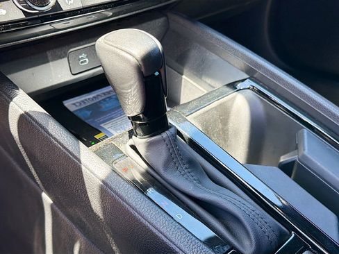 Used 2025 Honda Accord Sport image 16