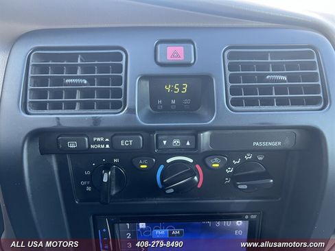 Used 2002 Toyota 4Runner SR5 image 36