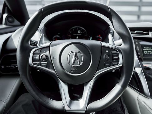 Used 2017 Acura NSX image 47