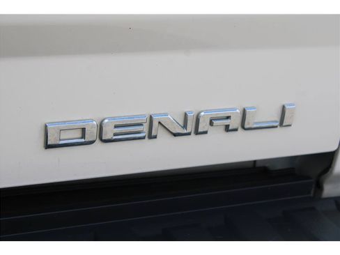 Used 2015 GMC Sierra 1500 Denali AWD/4WD image 35