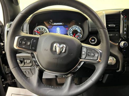 Used 2025 RAM 1500 Laramie AWD/4WD image 19