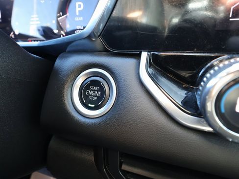 Used 2024 GMC Canyon Elevation w/ Convenience Package image 19