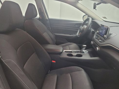 Used 2024 Nissan Altima 2.5 S FWD image 21