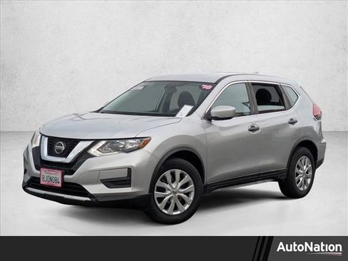 Used 2018 Nissan Rogue S image 1