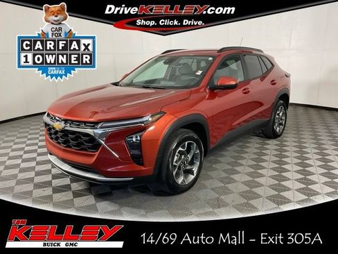 Used 2024 Chevrolet Trax LT w/ Driver Confidence Package FWD image 1