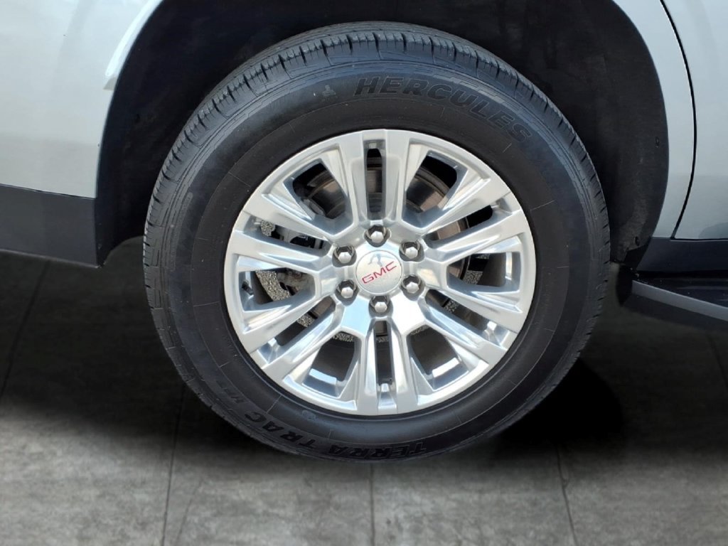 Used 2023 GMC Yukon Denali RWD image 26