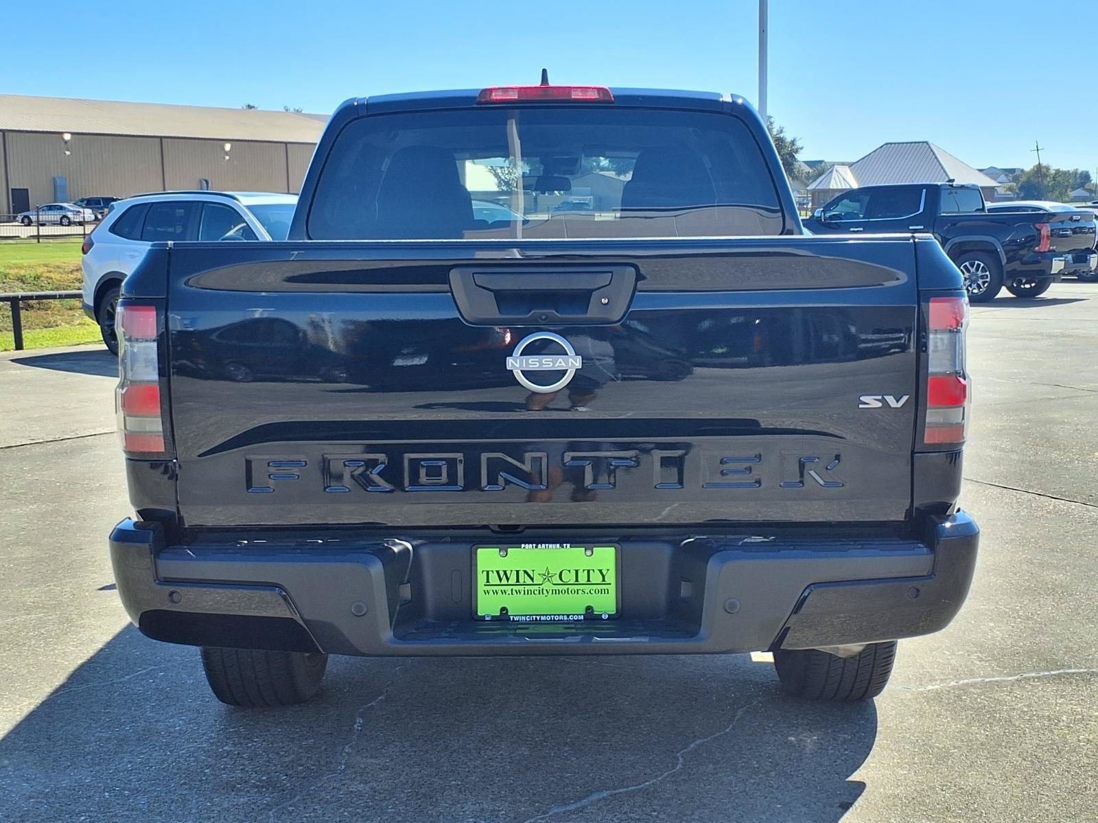 Used 2024 Nissan Frontier SV w/ Technology Package RWD image 6