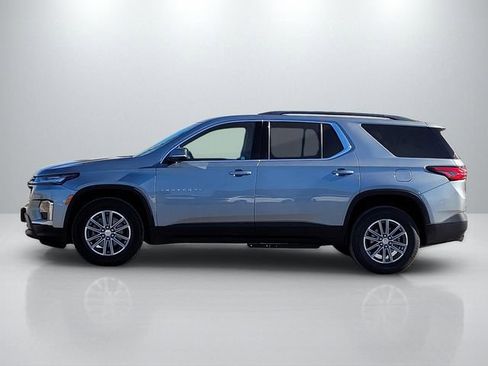 Used 2023 Chevrolet Traverse LT image 7
