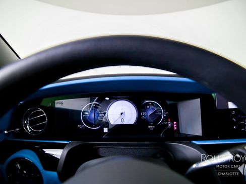 Certified 2025 Rolls-Royce Spectre image 15