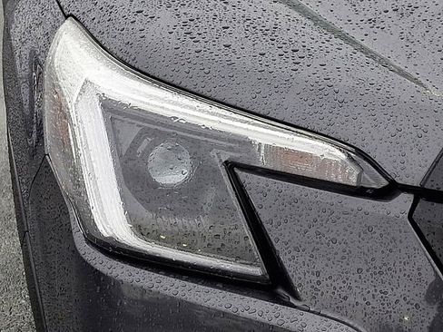 Used 2022 Subaru Forester Touring image 9