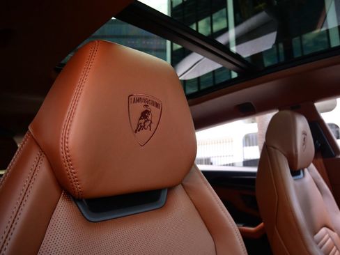 Used 2026 Lamborghini Urus S AWD/4WD image 27