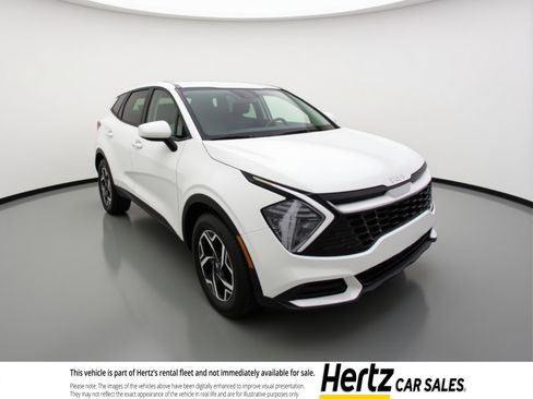 Used 2025 Kia Sportage LX image 1
