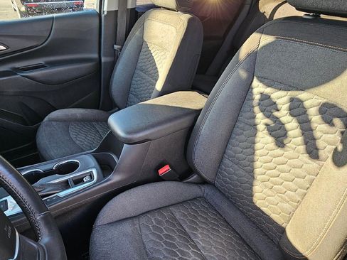 Used 2018 Chevrolet Equinox LT image 10