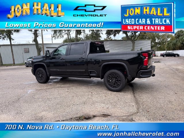 Used 2024 Chevrolet Silverado 3500 High Country w/ Technology Package AWD/4WD image 6