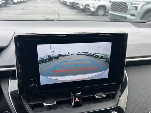 Used 2024 Toyota Corolla SE image 11