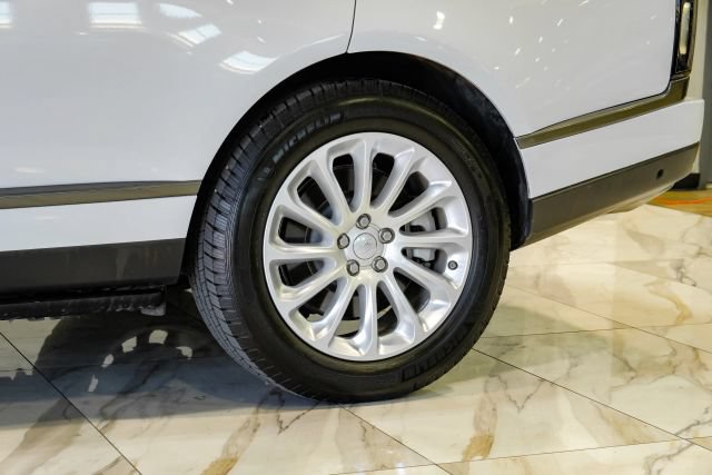 Used 2019 Land Rover Range Rover HSE AWD/4WD image 65