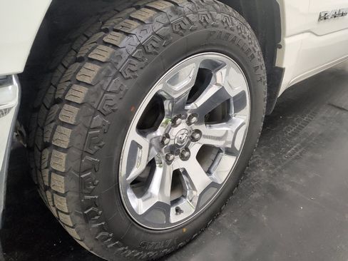 Used 2019 RAM 1500 Big Horn AWD/4WD image 31