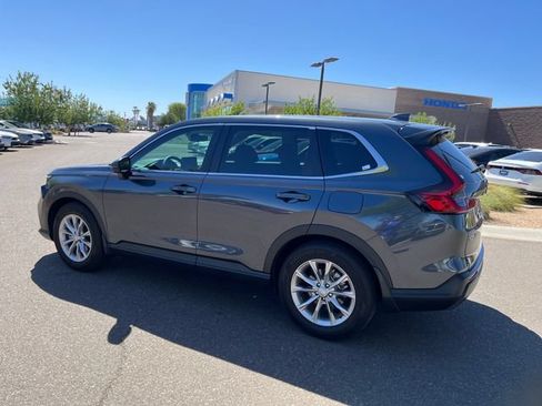 Used 2025 Honda CR-V EX image 4