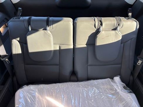 New 2026 Ford Explorer Active w/ Active Comfort Package image 17