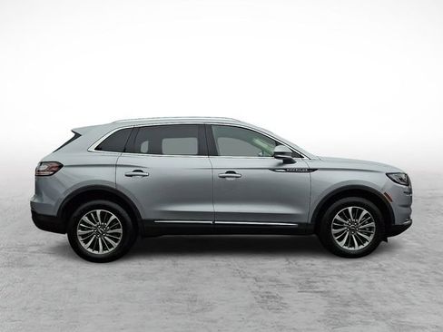 Used 2022 Lincoln Nautilus AWD w/ Premium Package image 7