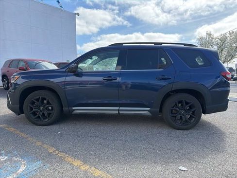 Used 2025 Honda Pilot Elite image 8