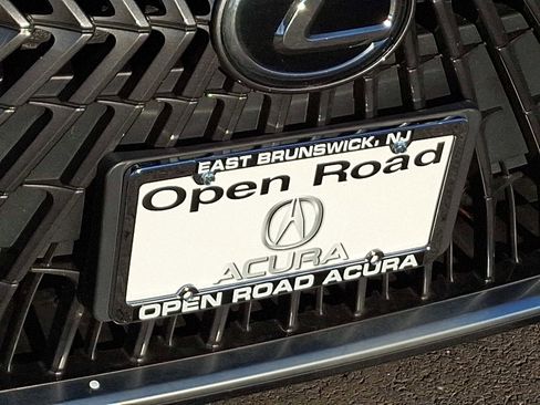 Used 2023 Lexus ES 250 w/ Premium Package image 4