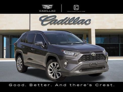 Used 2021 Toyota RAV4 XLE Premium FWD image 2