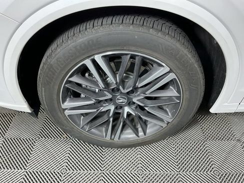 Used 2025 Acura MDX SH-AWD w/ Advance Package image 9