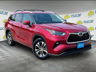 Used 2022 Toyota Highlander XLE
