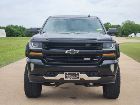 Used 2018 Chevrolet Silverado 1500 LT w/ All Star Edition AWD/4WD image 6