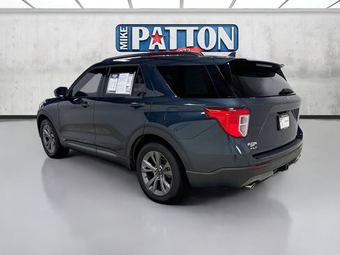Used 2022 Ford Explorer XLT w/ Equipment Group 202A RWD image 5
