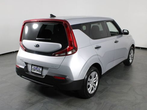 Used 2020 Kia Soul LX image 14