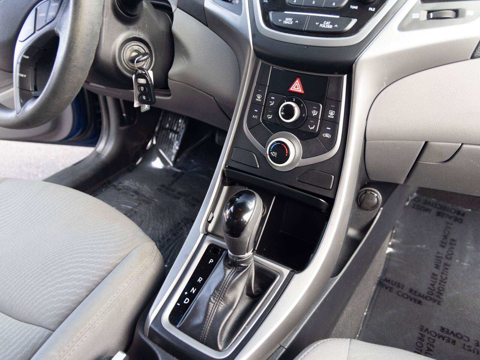 Used 2016 Hyundai Elantra SE FWD image 15
